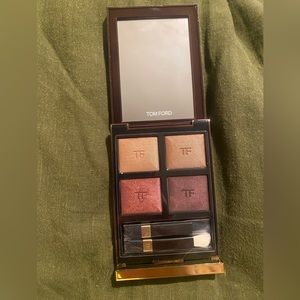 New Tom Ford Eyeshadow Palette in 04 Honeymoon
